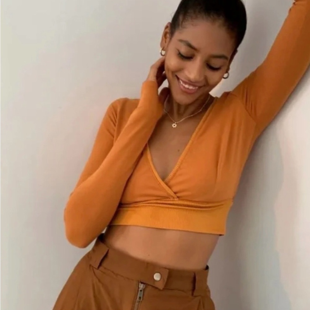 Urban Outfitters Out From Under NWT burnt orange crop top, small - Picture 1 of 8